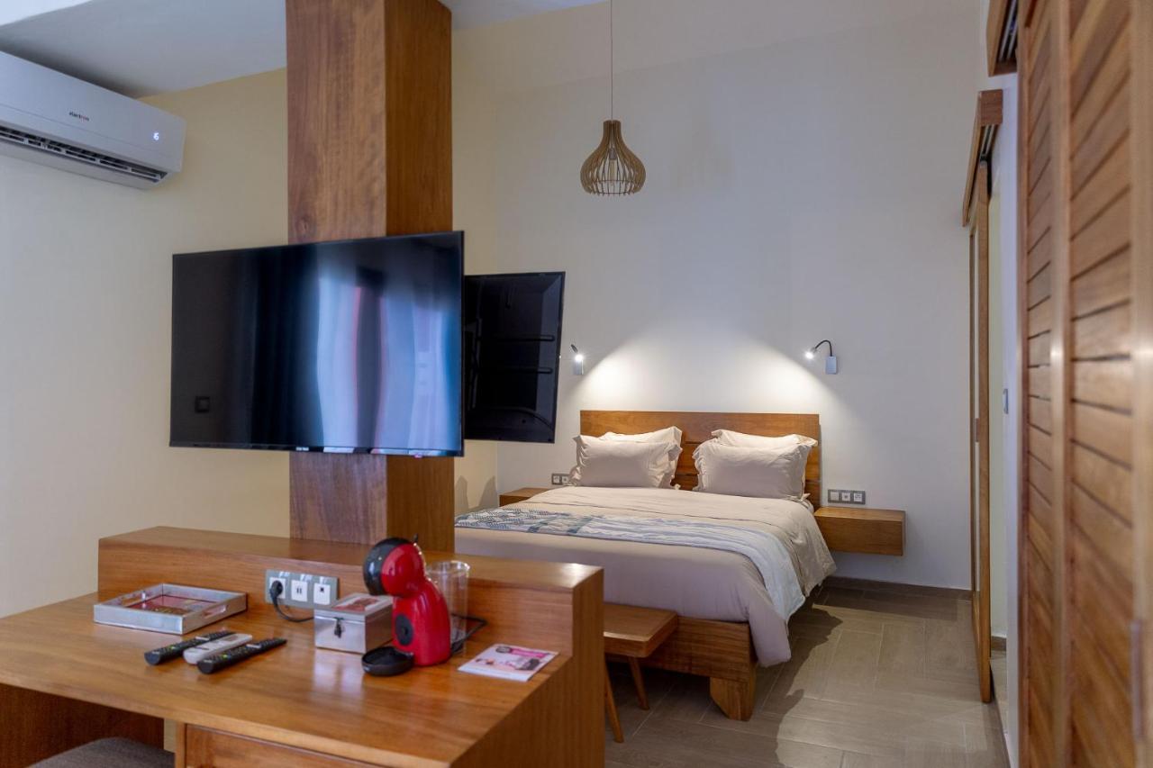 Hotel La Madrague Dakar Exteriör bild